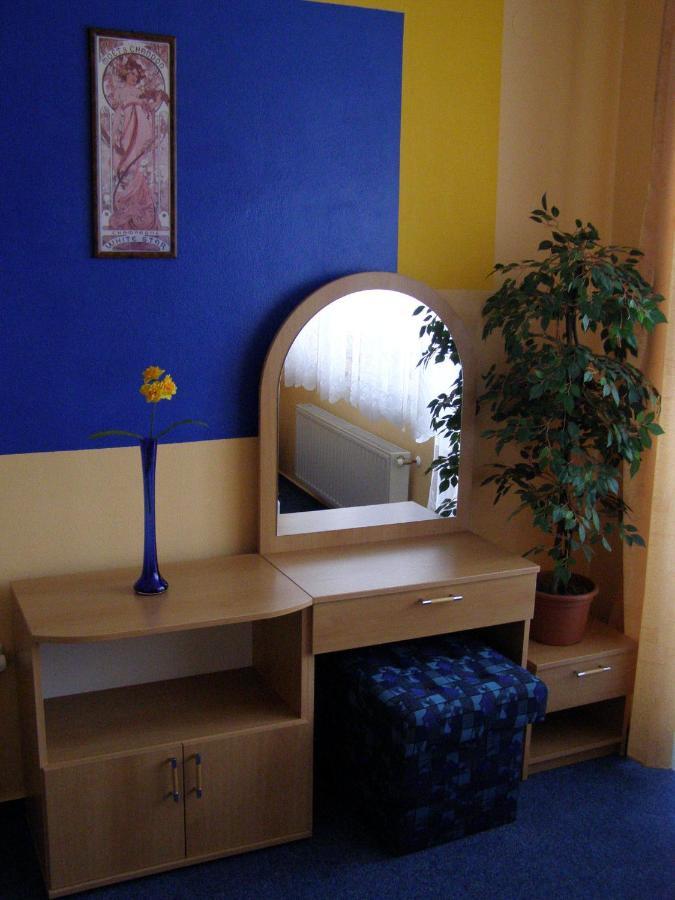 Hotel Morava Jevíčko Стая снимка