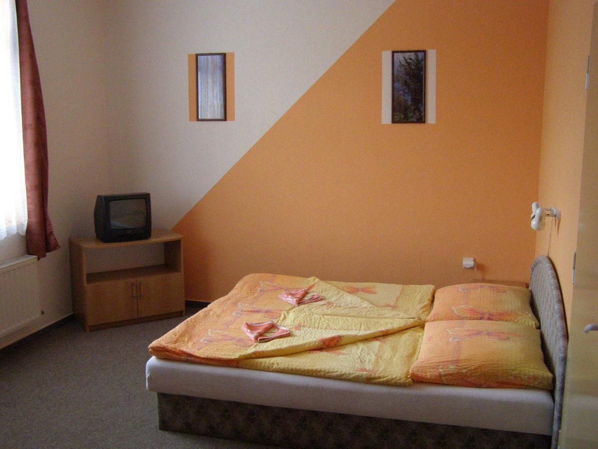 Hotel Morava Jevíčko Стая снимка