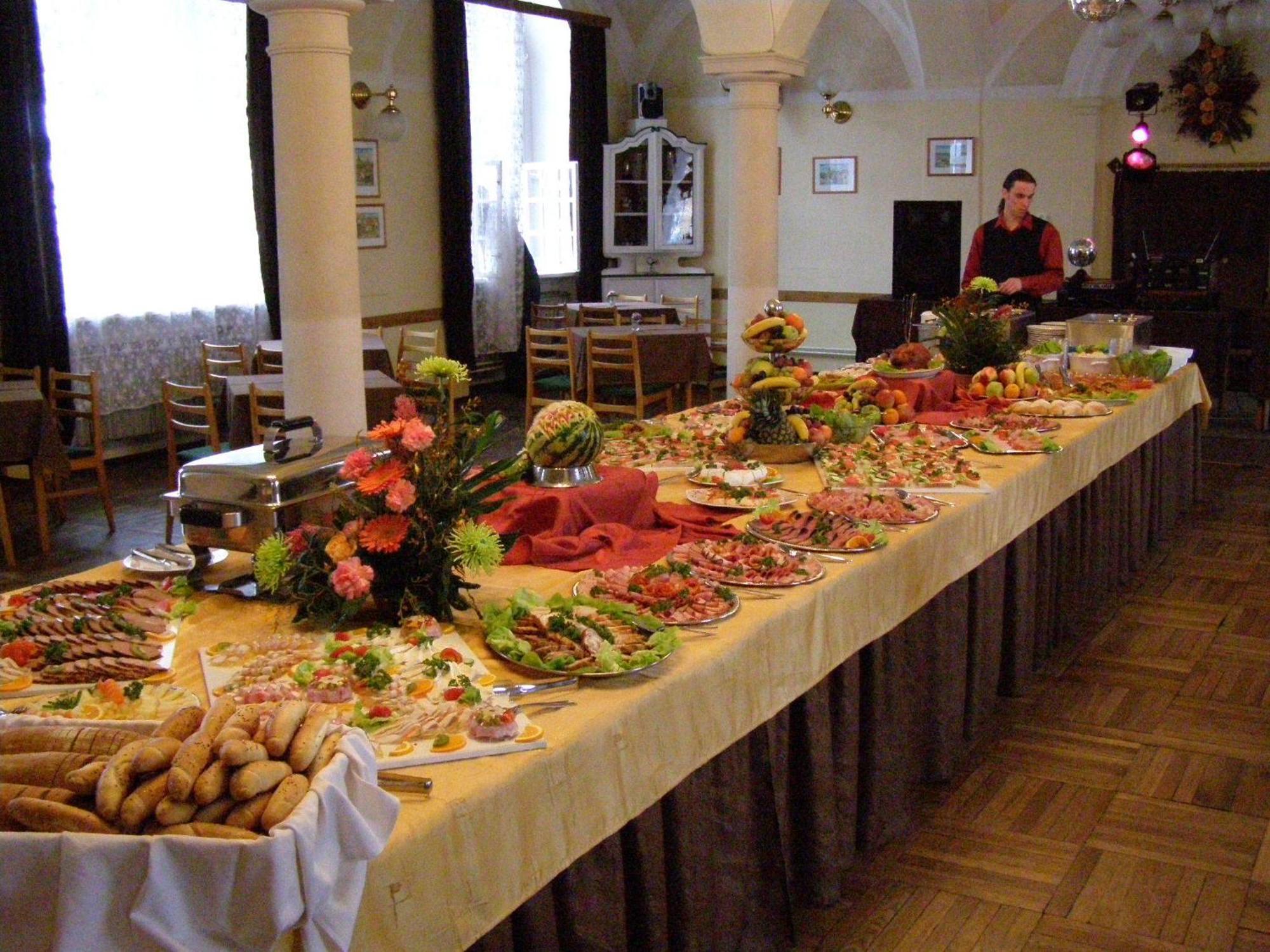 Hotel Morava Jevíčko Екстериор снимка